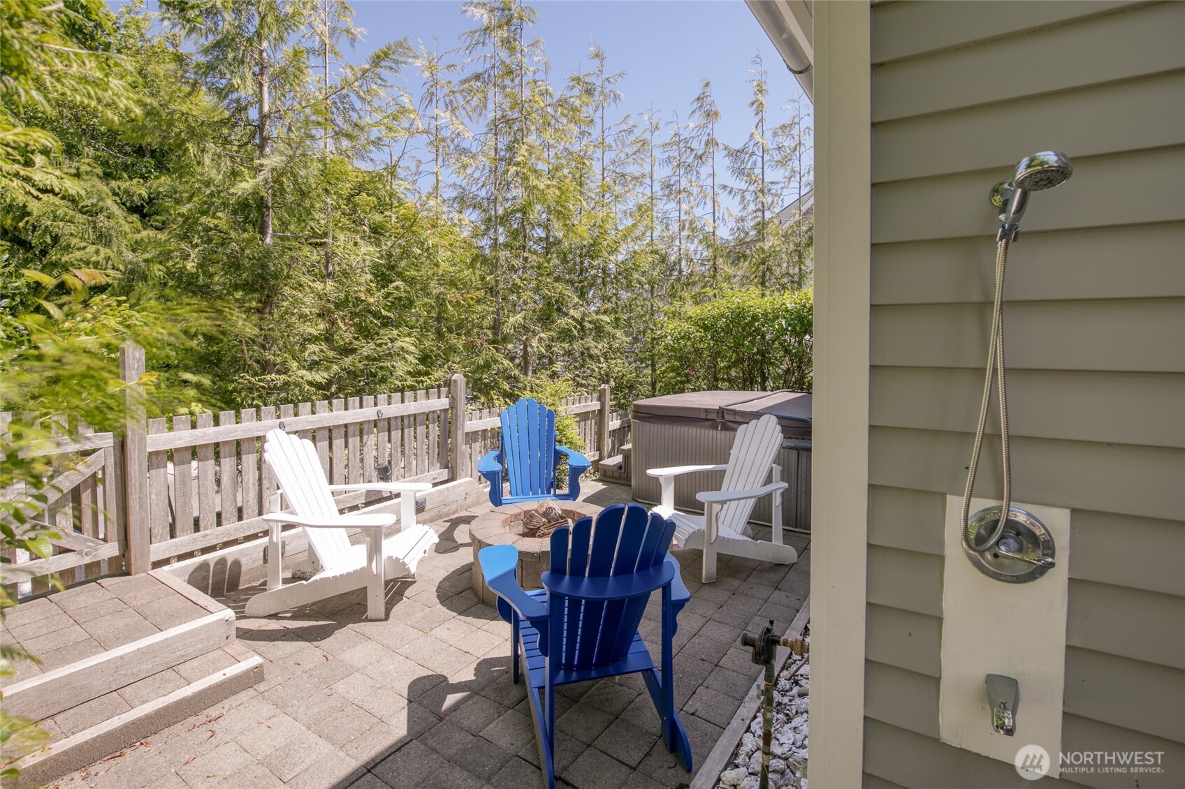 191 Compass Street Pacific Beach, WA 98571 - Photo 26 of 36 a view of balcony with couch and chairs