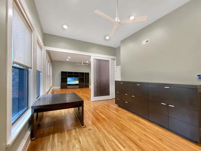 $2,995 | 300 Wall Street, Unit 708, St. Paul, MN 55101