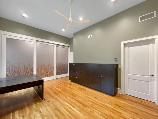 $2,995 | 300 Wall Street, Unit 708, St. Paul, MN 55101