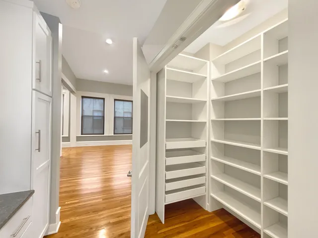 $2,995 | 300 Wall Street, Unit 708, St. Paul, MN 55101