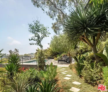 $10,500,000 | Undisclosed Address, Los Angeles, CA 90049