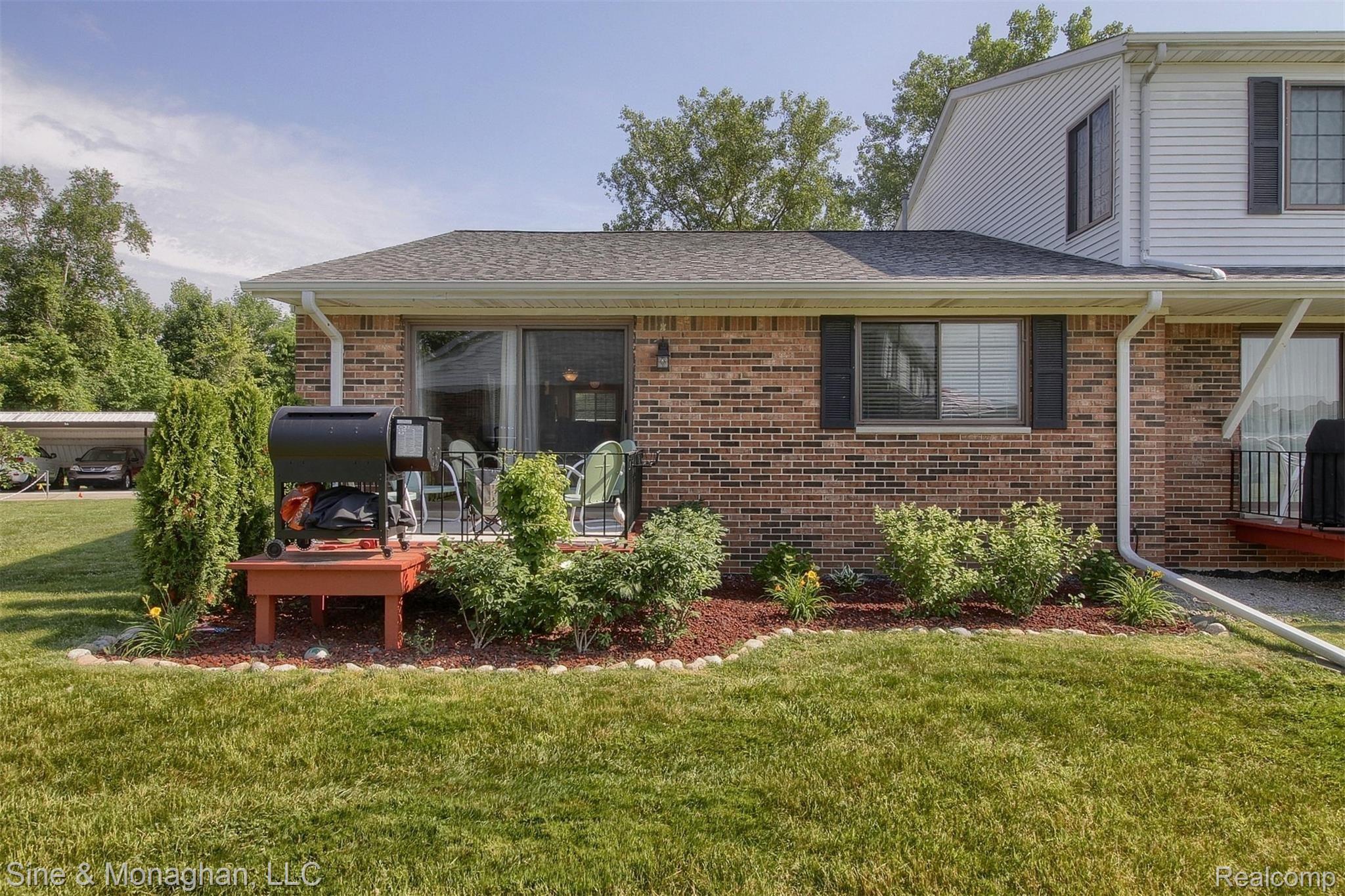 125 Cuttle Road, Unit G55 Marysville, MI 48040 - Photo 38 of 38 26-Rear.jpg