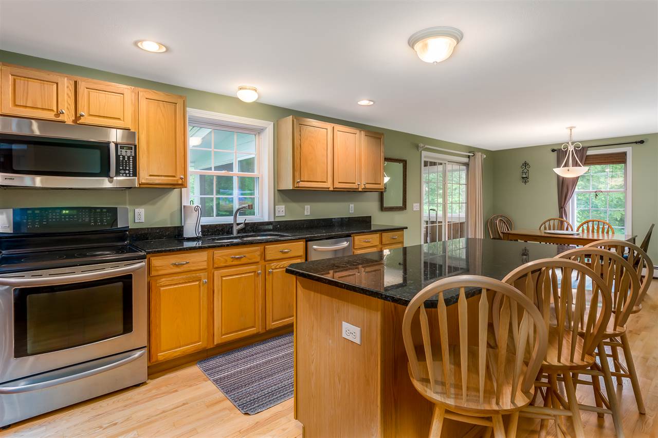 12 Ross Road Durham, NH 03824 - Photo 4 of 32