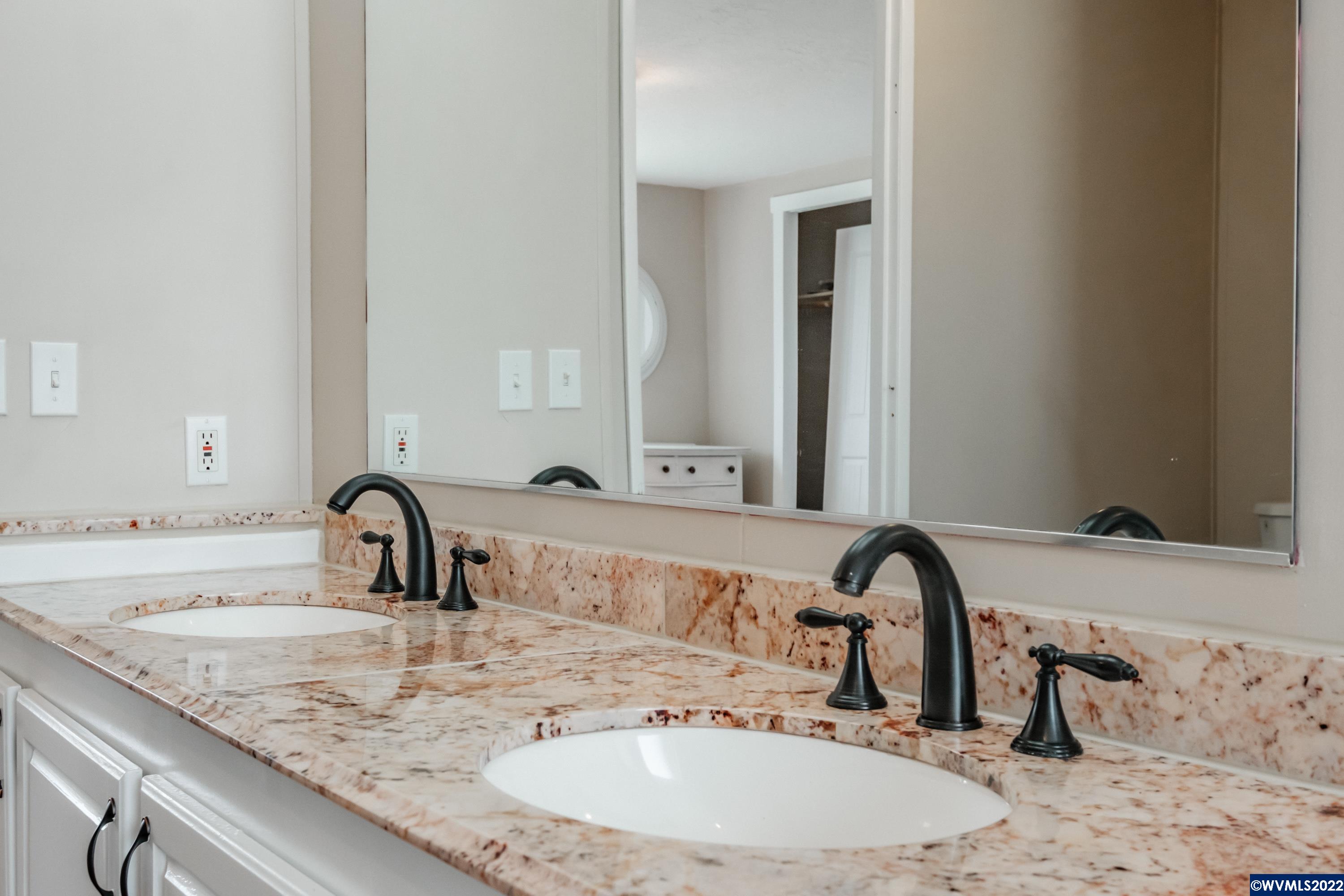 2151 Three Lakes Road Southeast, Unit 25 Albany, OR 97322 - Photo 26 of 42 Gallery Image 26