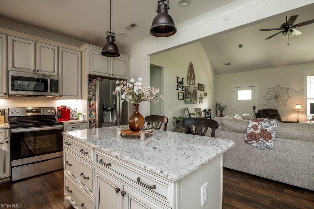 4882 Colonial Circle Trinity, NC 27370 - Photo 6 of 27