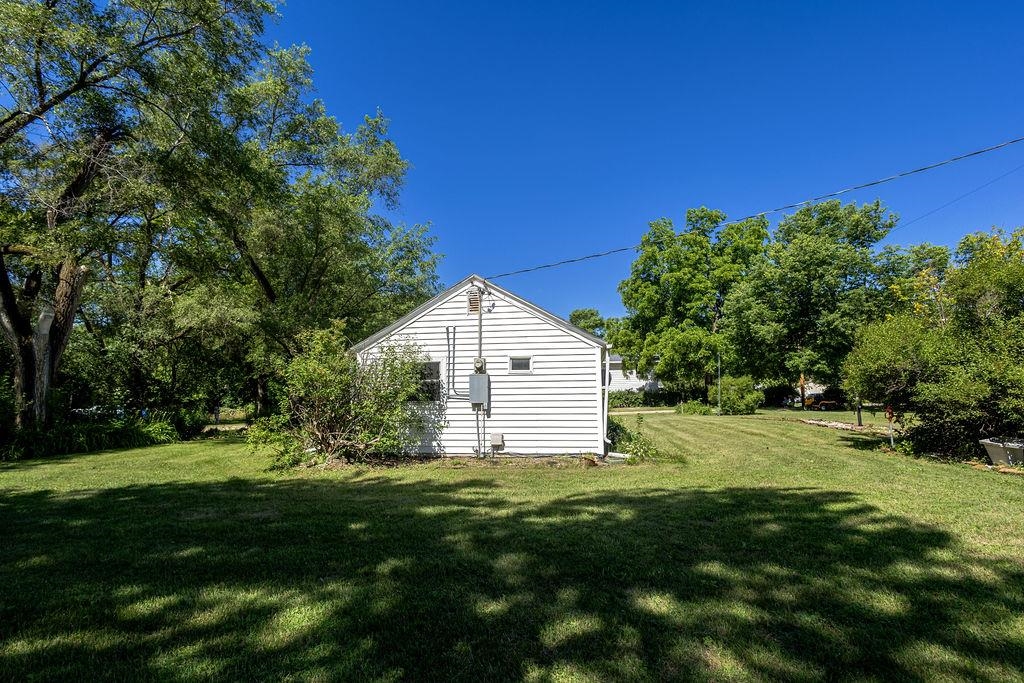 2160 South Afton Road Beloit, WI 53511 - Photo 16 of 20
