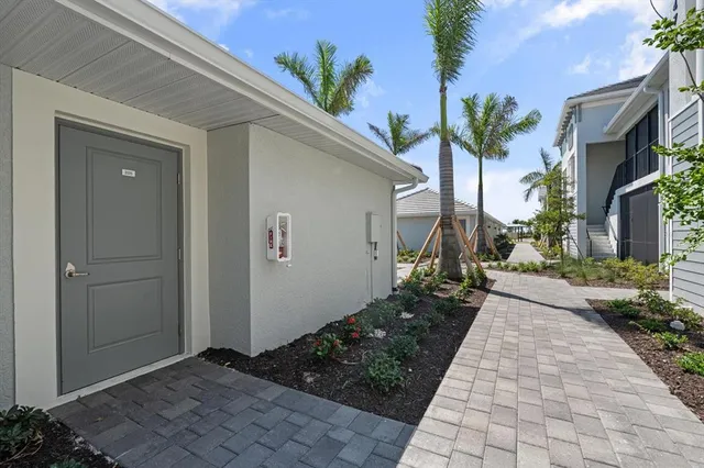 $2,200 | 12470 Wellen Golf Street, Unit 205, Venice, FL 34293