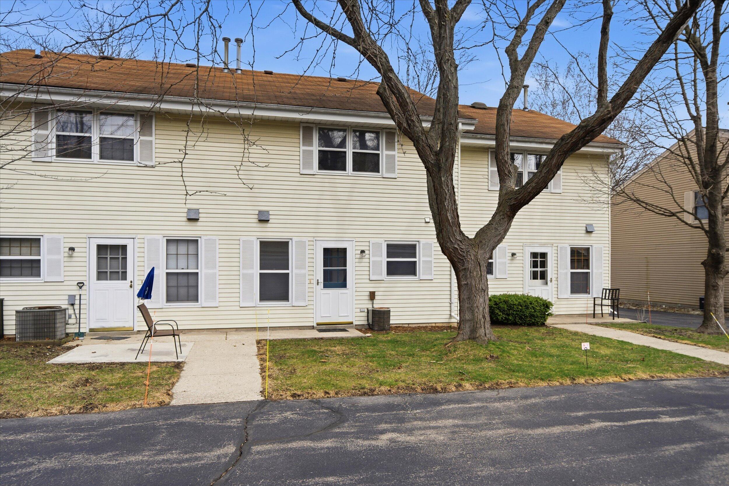2017 Woodburn Road, Unit B Waukesha, WI 53188 - Photo 29 of 34 Back Exterior