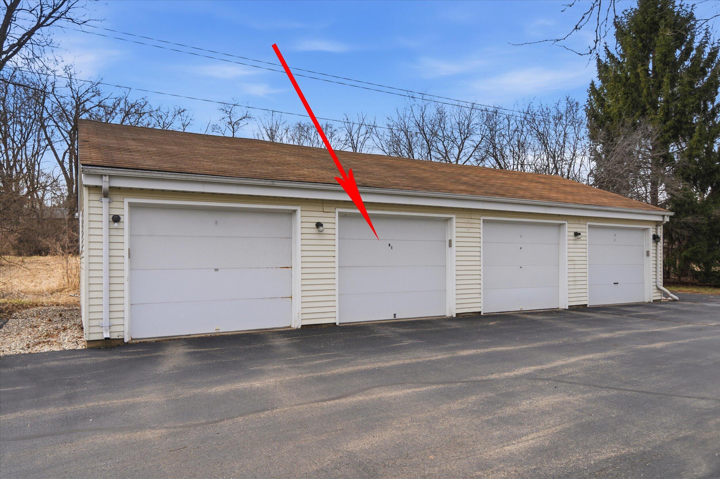 2017 Woodburn Road, Unit B Waukesha, WI 53188 - Photo 30 of 34 Garage