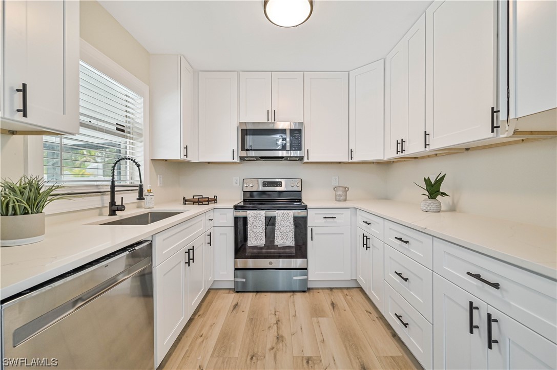 3407 8th Street Southwest Lehigh Acres, FL 33976 - Photo 23 of 38