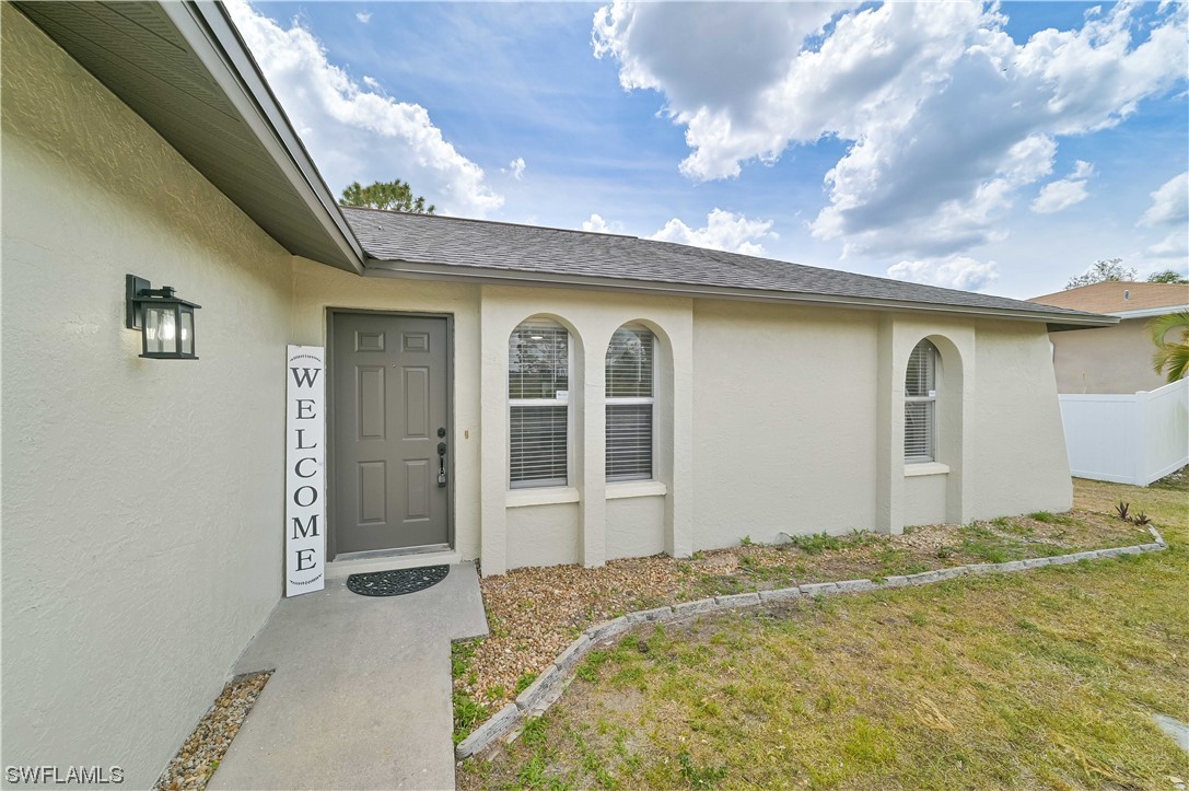 3407 8th Street Southwest Lehigh Acres, FL 33976 - Photo 3 of 38