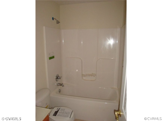 1452 South Constitution Route Dillwyn, VA 23936 - Photo 12 of 12 Other - Hall Bath