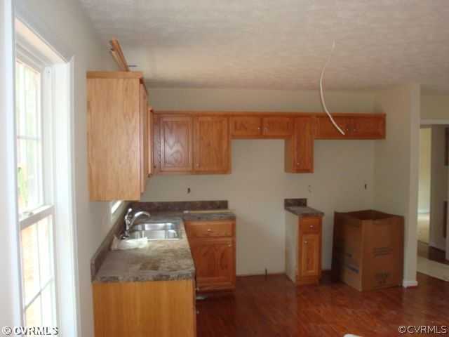 1452 South Constitution Route Dillwyn, VA 23936 - Photo 6 of 12 Kitchen