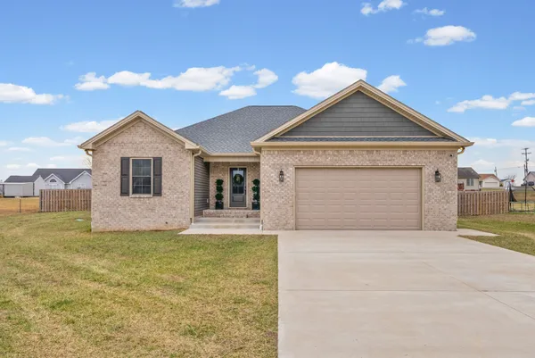 $385,000 | 623 North Rdg Drive, Hopkinsville, KY 42240