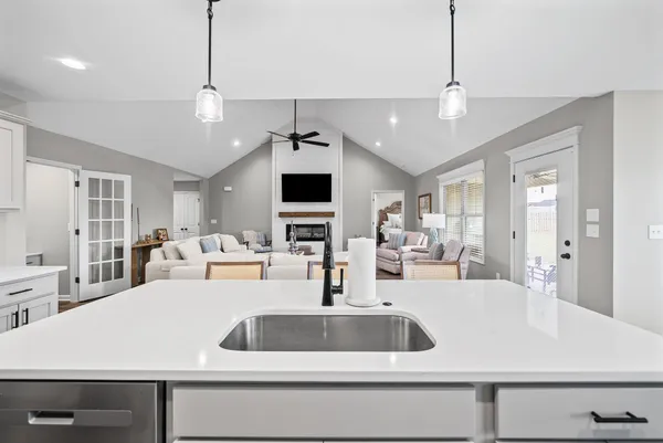 $385,000 | 623 North Rdg Drive, Hopkinsville, KY 42240