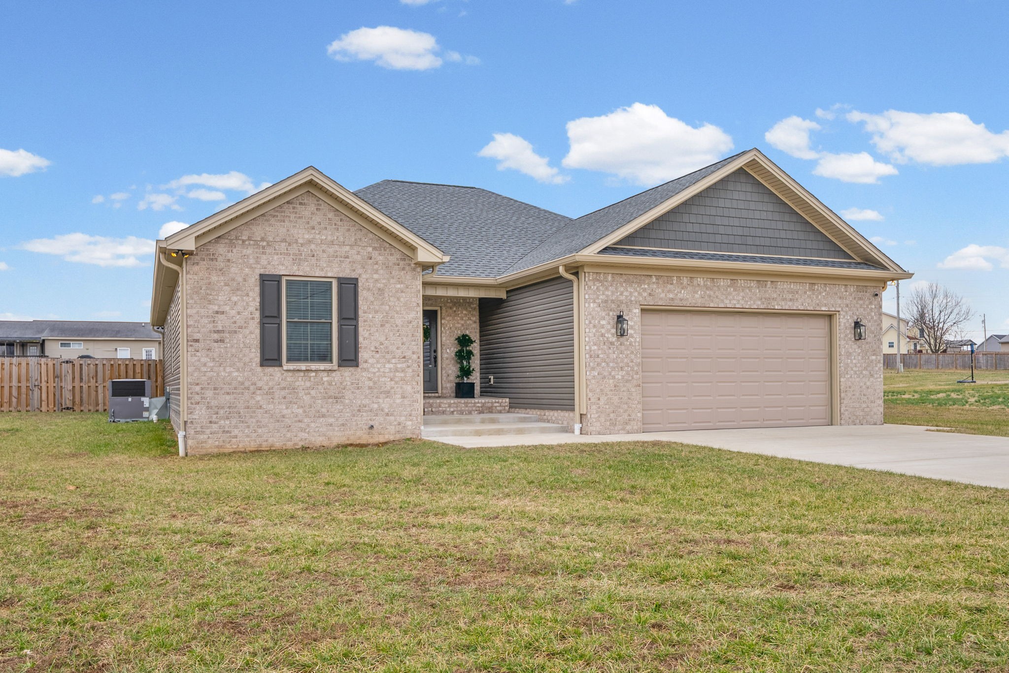 623 North Rdg Drive Hopkinsville, KY 42240 - Photo 2 of 37