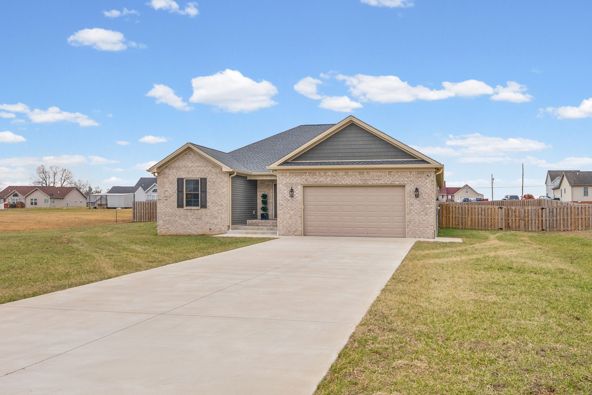 623 North Rdg Drive Hopkinsville, KY 42240 - Photo 3 of 37