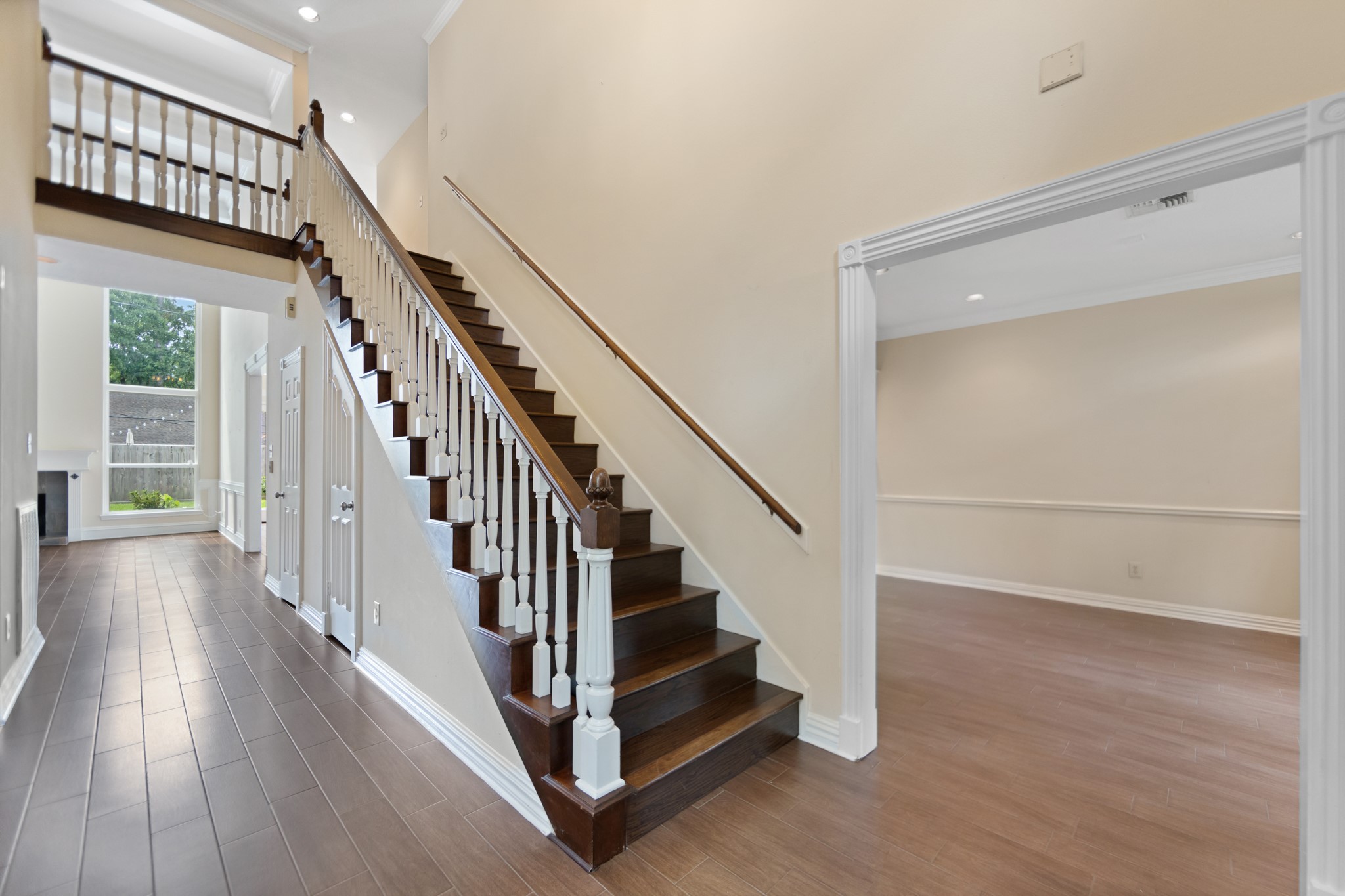 5115 Westerham Place Houston, TX 77069 - Photo 8 of 48 Gorgeous Entry