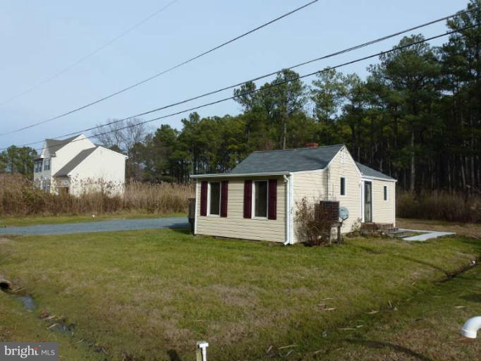 319 Perrys Corner Road Grasonville, MD 21638 - Photo 11 of 12 Exterior (Front)