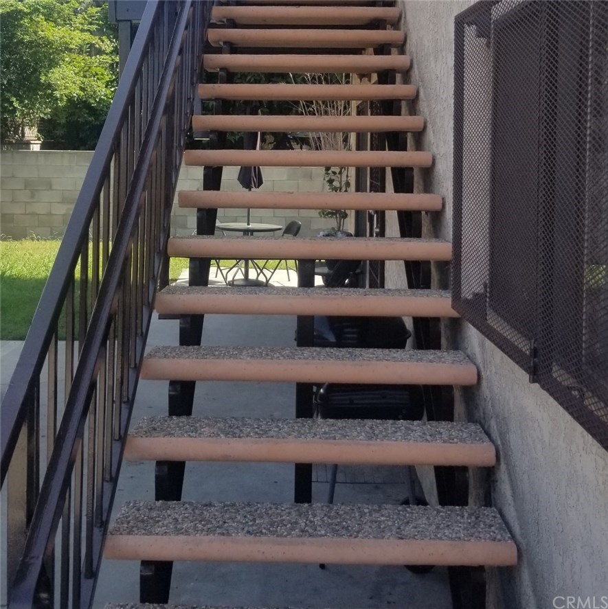 5416 Lime Avenue Long Beach, CA 90805 - Photo 6 of 23 New Stairway Completed