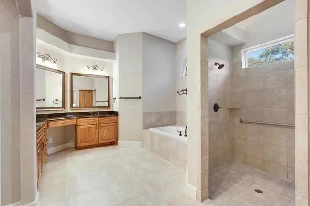 $1,175,000 | 1415 China Grove Drive, Rosharon, TX 77583