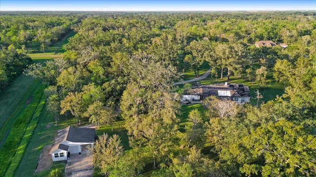 $1,175,000 | 1415 China Grove Drive, Rosharon, TX 77583