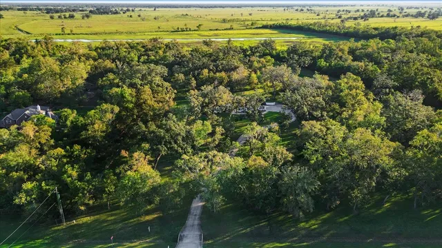 $1,175,000 | 1415 China Grove Drive, Rosharon, TX 77583