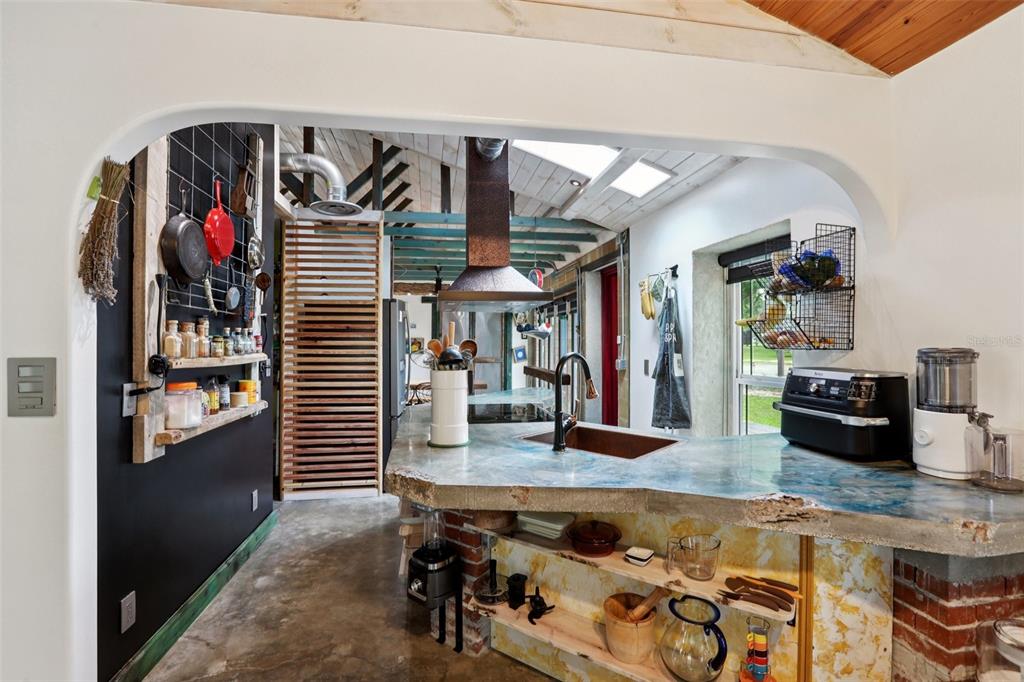 27616 Miller Road Dade City, FL 33525 - Photo 15 of 97