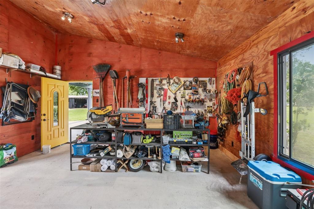 27616 Miller Road Dade City, FL 33525 - Photo 16 of 97