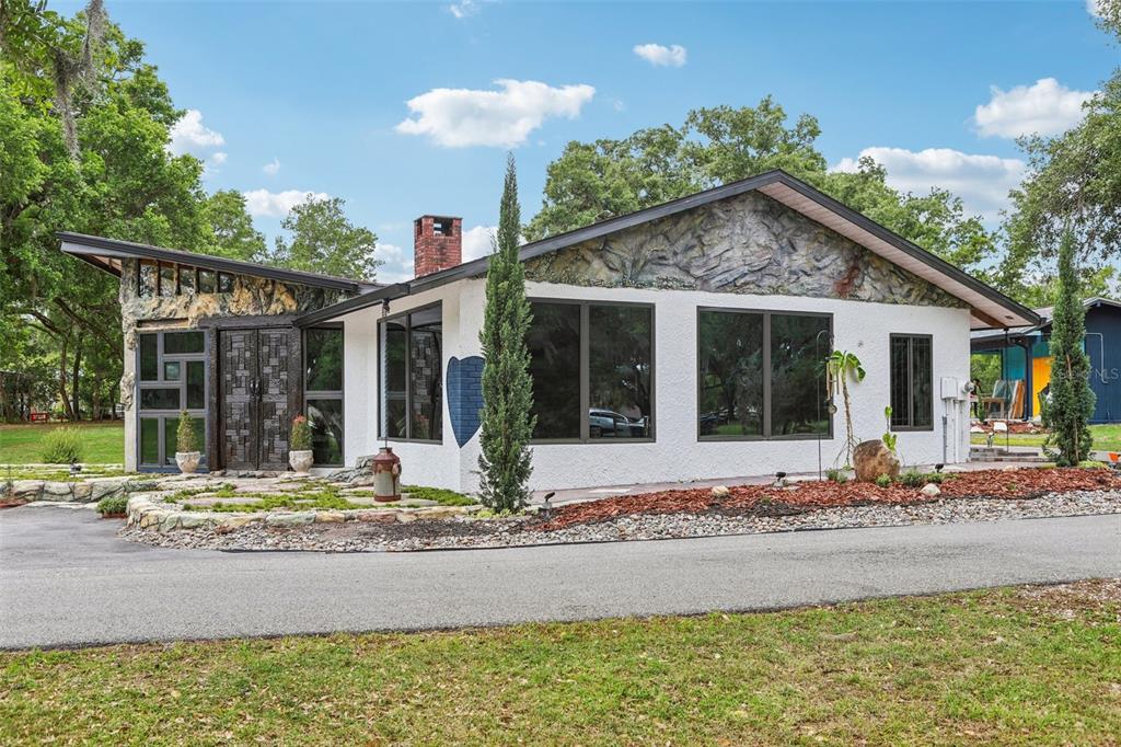 27616 Miller Road Dade City, FL 33525 - Photo 2 of 97