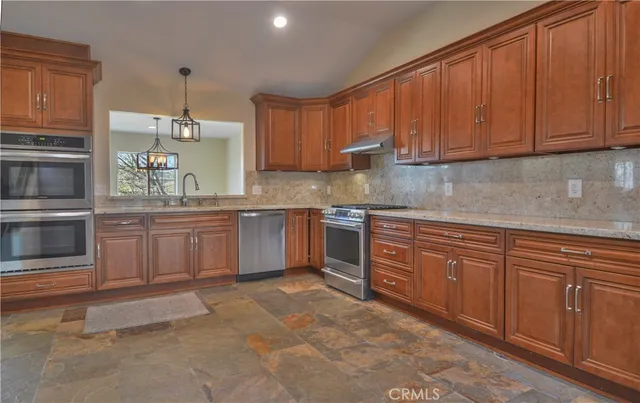 $1,250,000 | 27788 West Shore, Lake Arrowhead, CA 92352