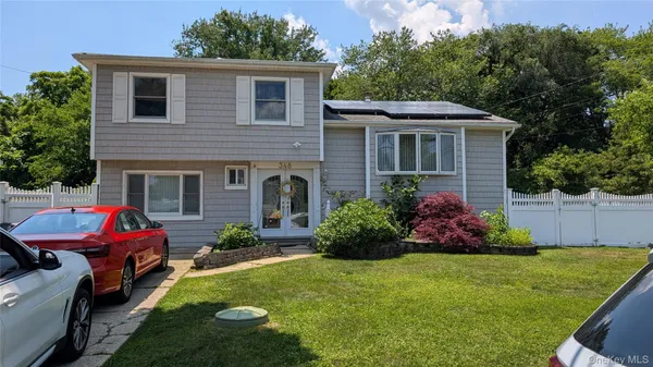 $719,990 | 348 West 24th Street, Deer Park, NY 11729