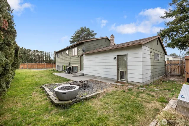 $399,000 | 520 North Conway Place, Kennewick, WA 99336