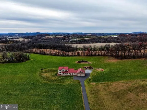 $875,000 | 130 Troxel Road, Shoemakersville, PA 19555