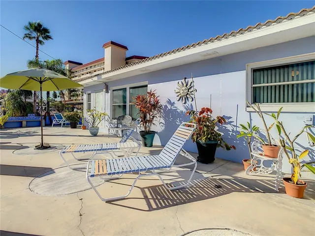 $2,900 | 18316 Gulf Boulevard, Redington Shores, FL 33708