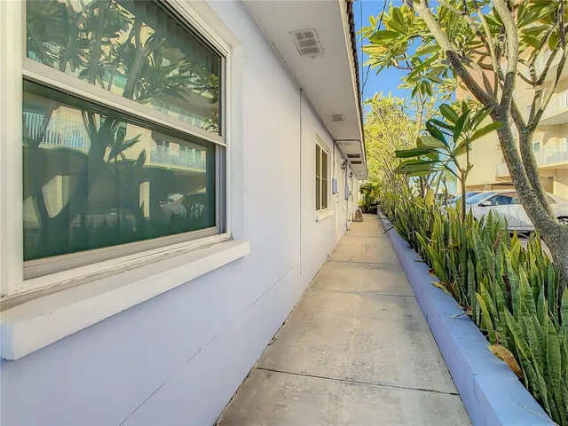 $2,900 | 18316 Gulf Boulevard, Redington Shores, FL 33708