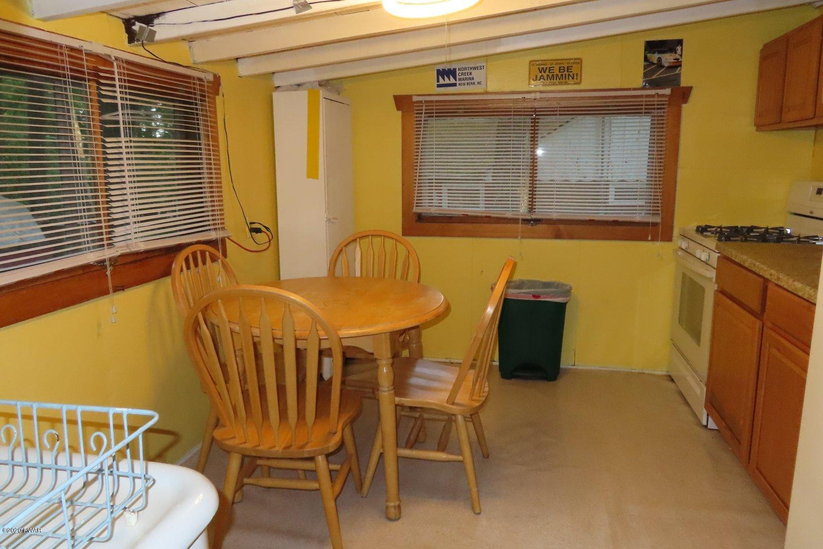 29 Maple Street Hawley, PA 18428 - Photo 11 of 26