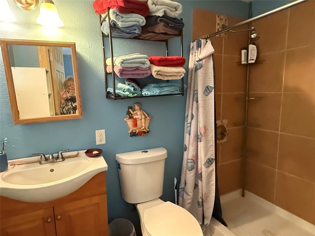 501 Fitzgerald Street Bangs, TX 76823 - Photo 14 of 18