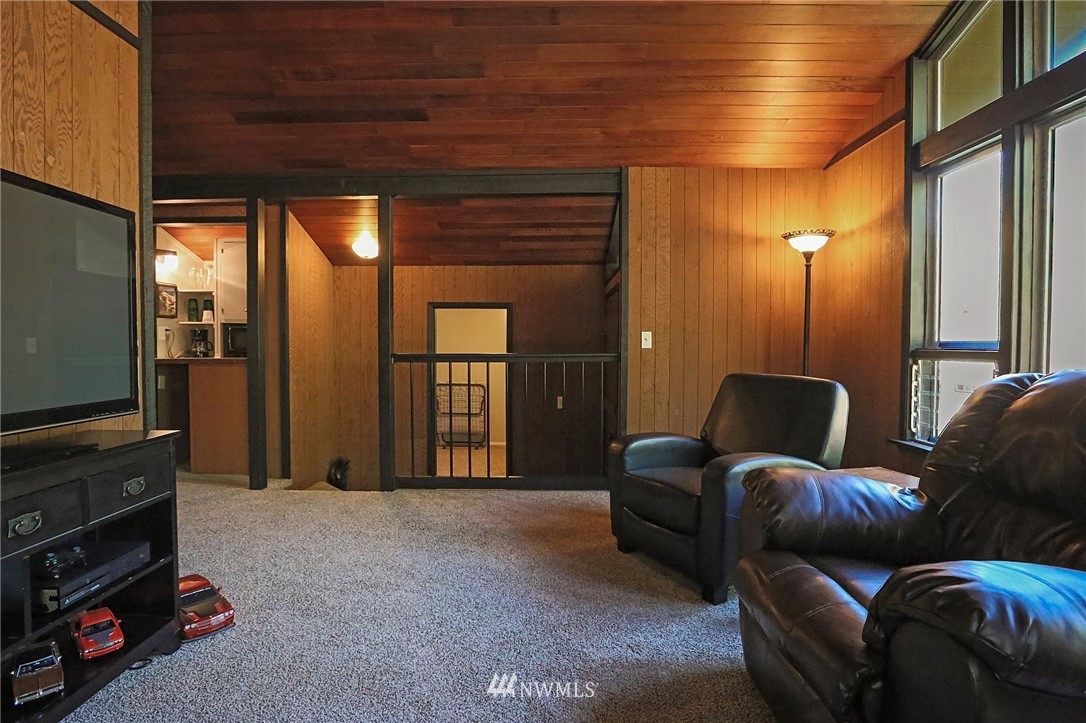 6598 East Chester Road Port Orchard, WA 98366 - Photo 20 of 25 Gallery Image 20