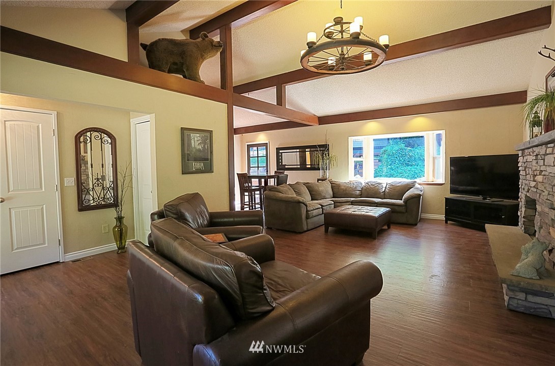 6598 East Chester Road Port Orchard, WA 98366 - Photo 7 of 25 Gallery Image 7