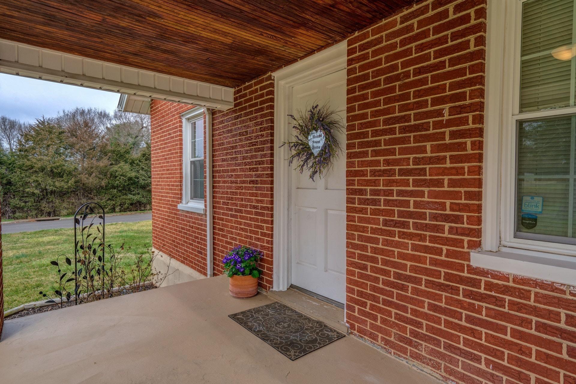 1316 Beaumont Road Roanoke, VA 24019 - Photo 12 of 45 012-341146-DSC00041_2_3_4_5_8684733