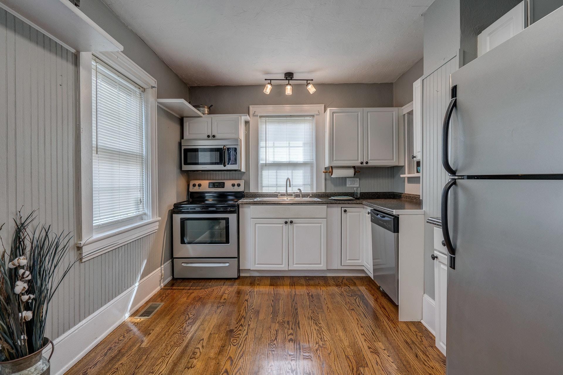 1316 Beaumont Road Roanoke, VA 24019 - Photo 22 of 45 019-341146-DSC00096_097_098_099_100_8684