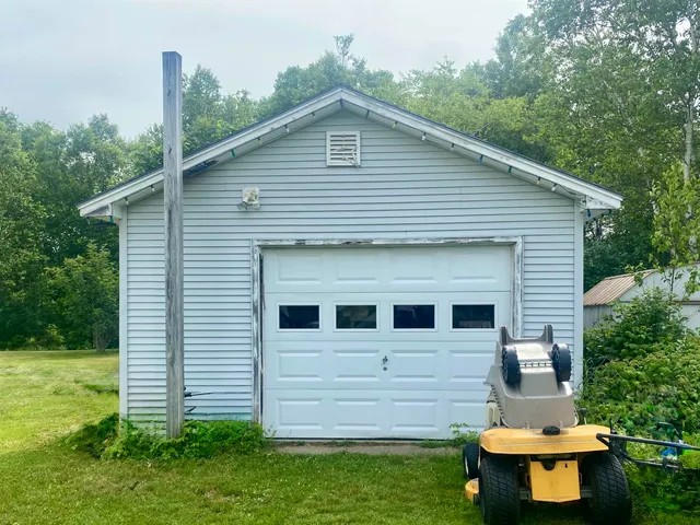 $180,000 | 1810 Route 102 Canaan Vt 05903, Canaan, VT 05903