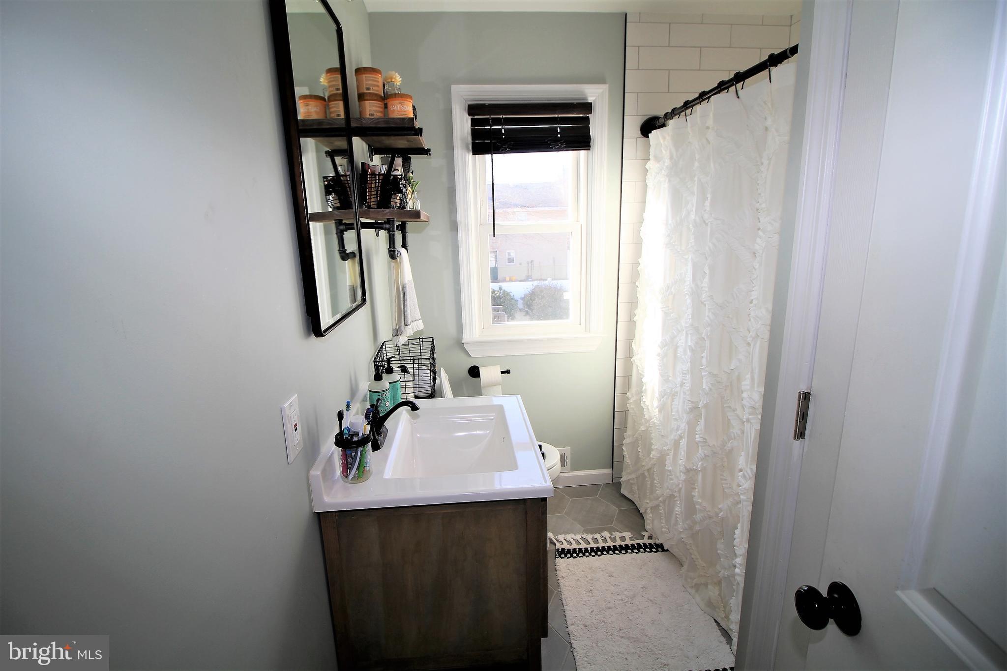 27 Valley View Road Hamilton, NJ 08620 - Photo 12 of 27 Gallery Image 12