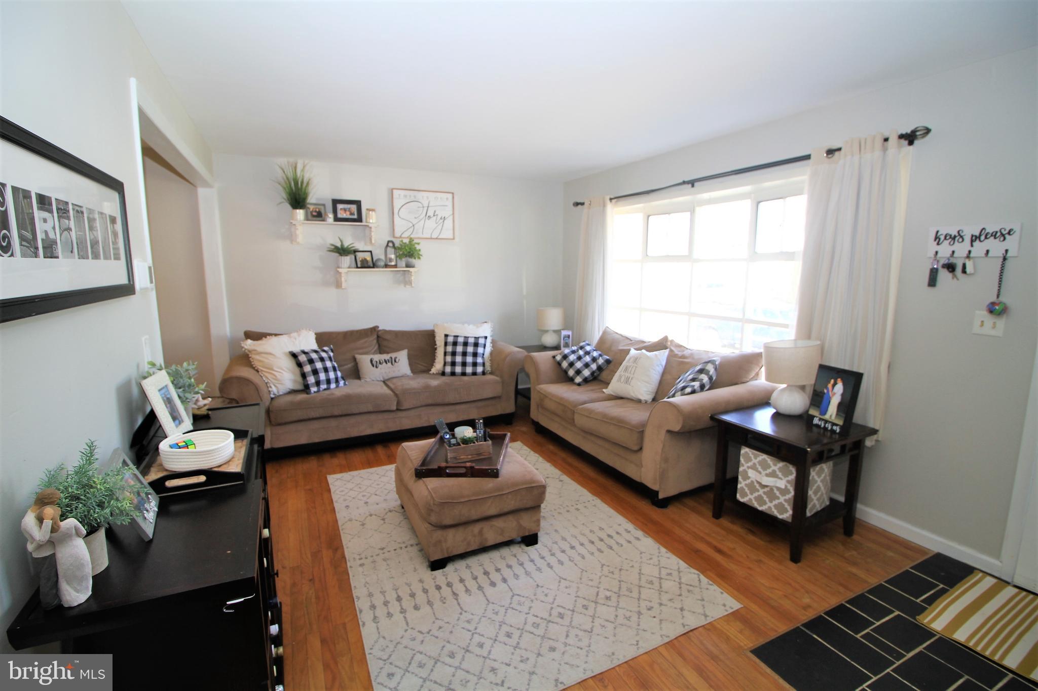 27 Valley View Road Hamilton, NJ 08620 - Photo 4 of 27 Gallery Image 4