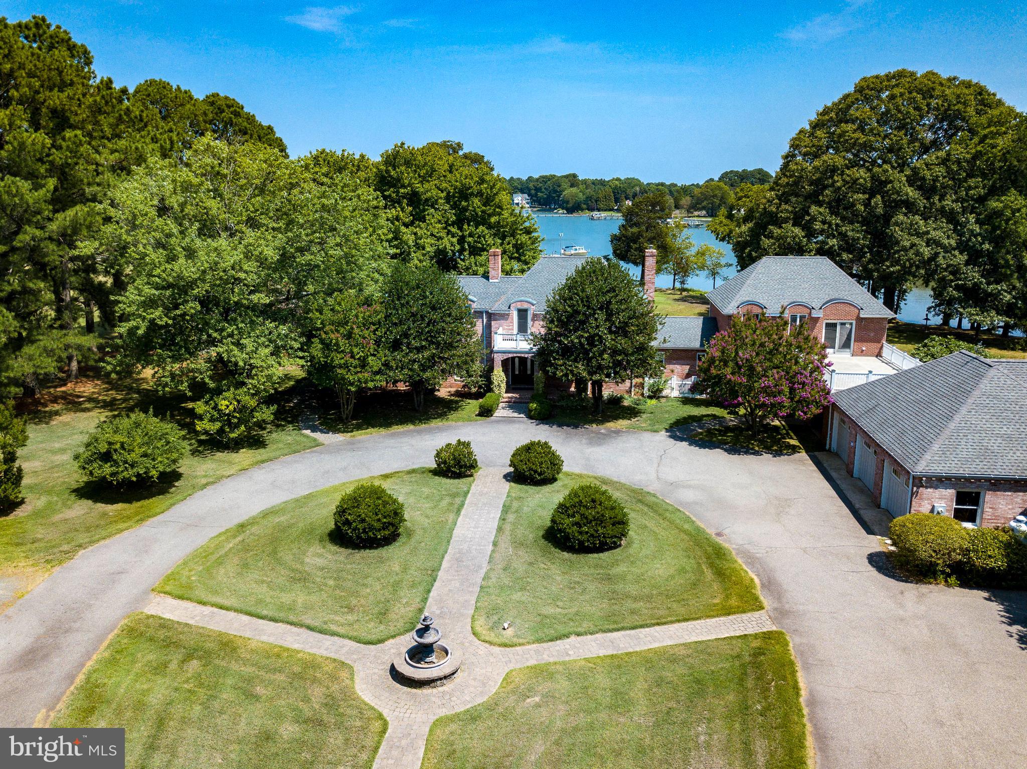 24718 Beverly Road St. Michaels, MD 21663 - Photo 6 of 49 circular drive