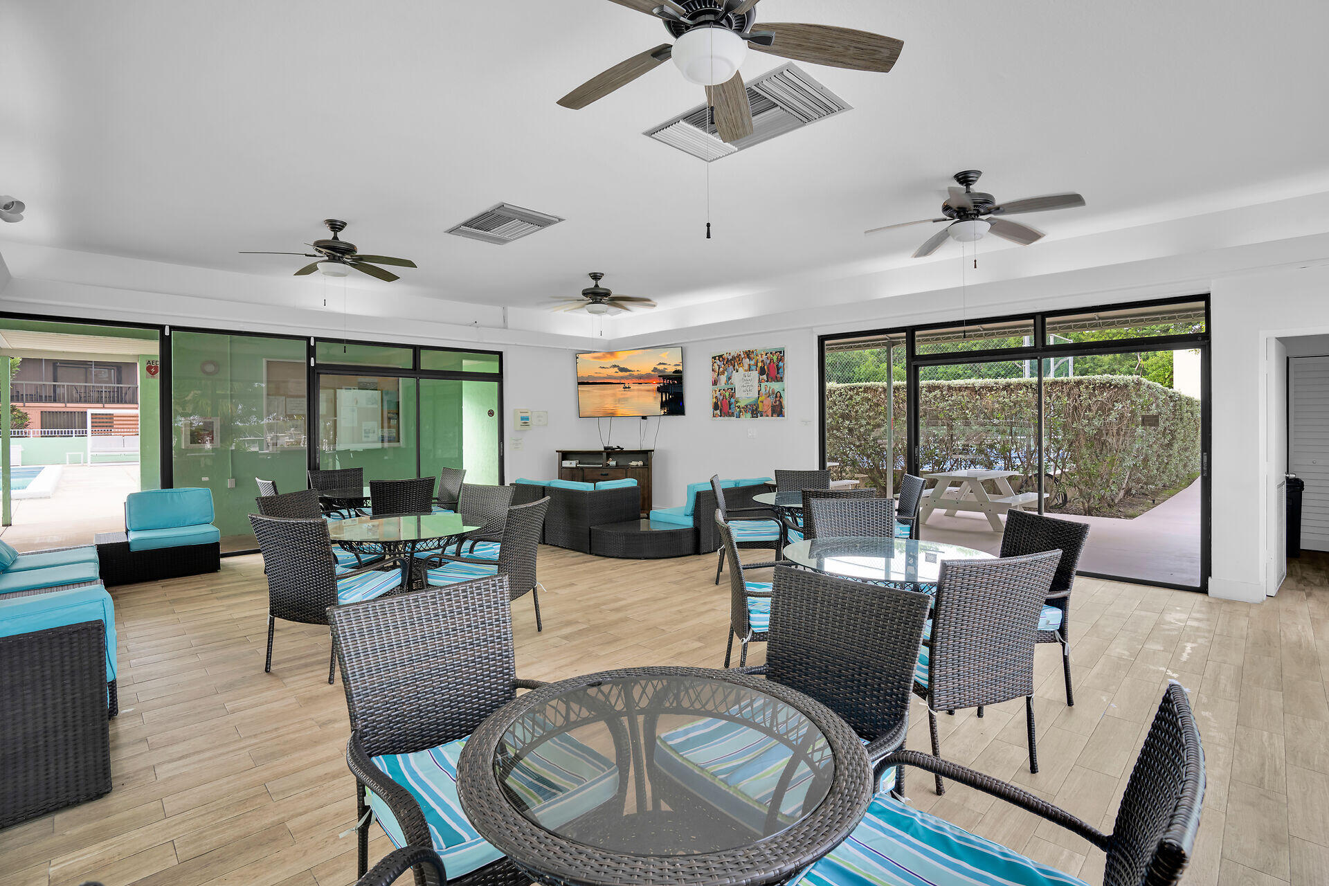 98202 Windward Avenue Key Largo, FL 33037 - Photo 25 of 32 Community Event Room