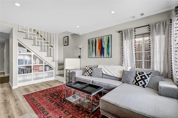 $8,500 | 2740 Highland Way, Laguna Beach, CA 92651