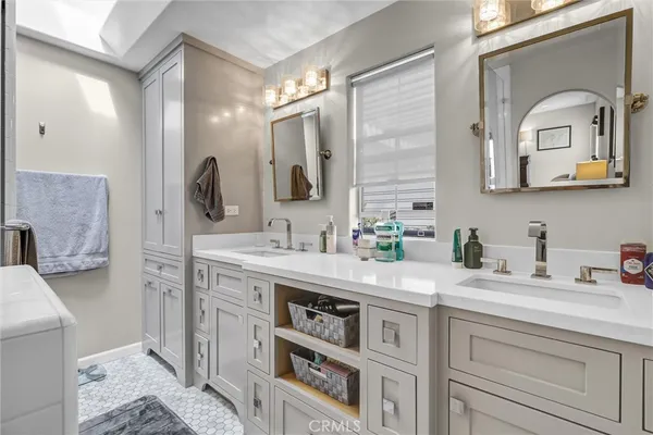 $8,500 | 2740 Highland Way, Laguna Beach, CA 92651