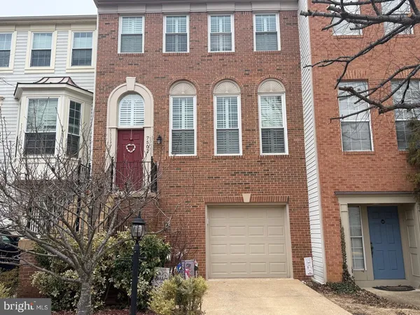$734,977 | 7502 Shirley Hunter Way, Alexandria, VA 22315